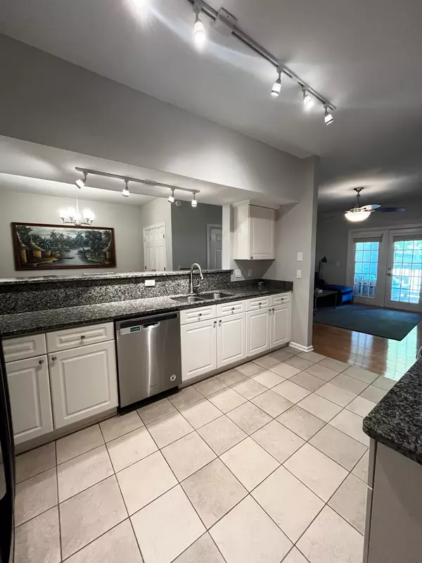 Nashville, TN 37221,6820 Highway 70 #S #307