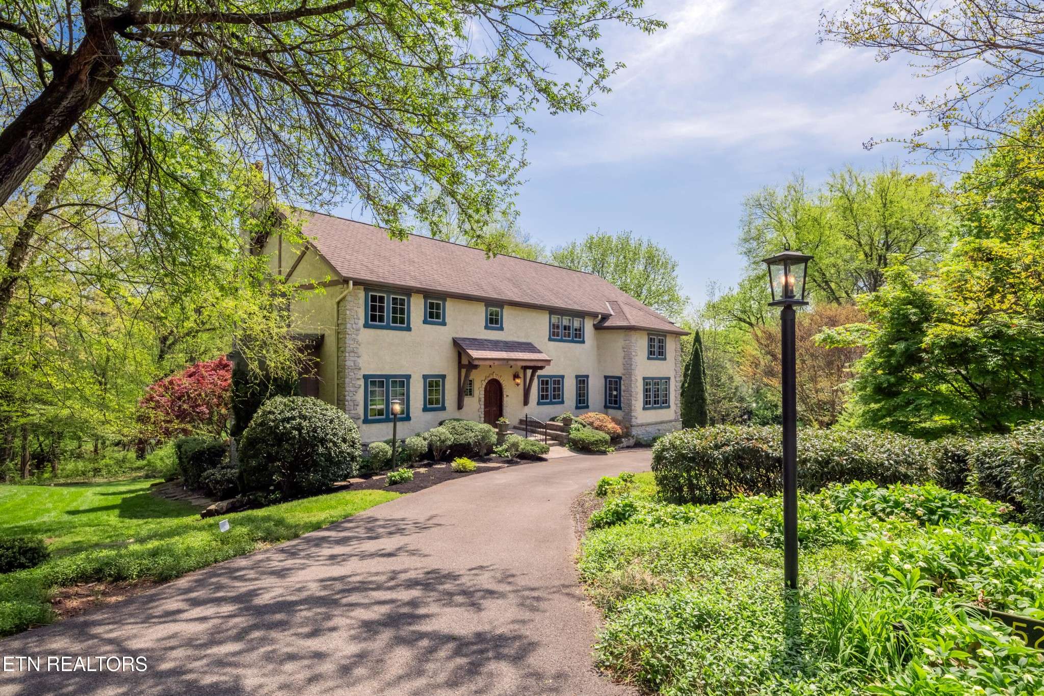 1052 Craigland Court, Knoxville, TN 37919