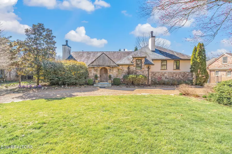 2000 Cherokee Blvd, Knoxville, TN 37919