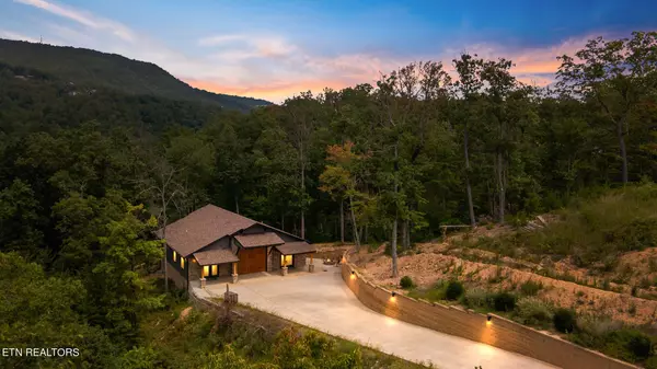 Sevierville, TN 37862,3080 Smoky Bluff Tr