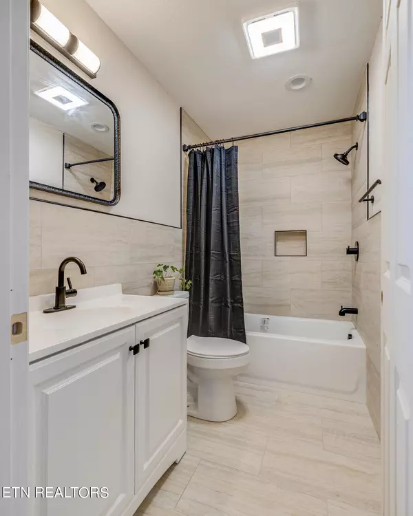 Cumberland Gap, TN 37724,117 Jefferson Circle