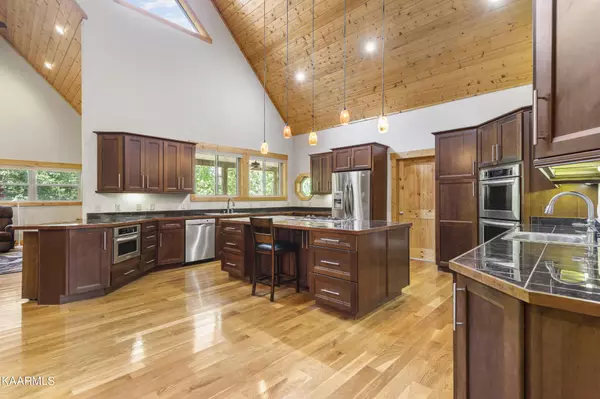 Newport, TN 37821,2282 Holly Tree Lane