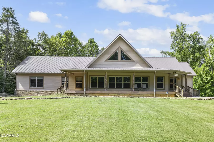 2282 Holly Tree Lane, Newport, TN 37821
