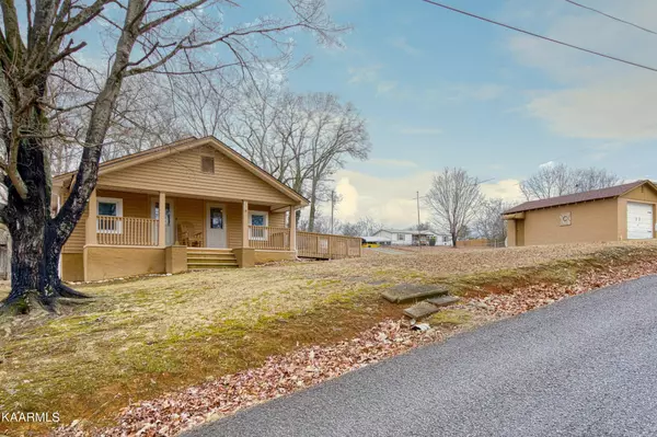 Lenoir City, TN 37772,2131 Hall St