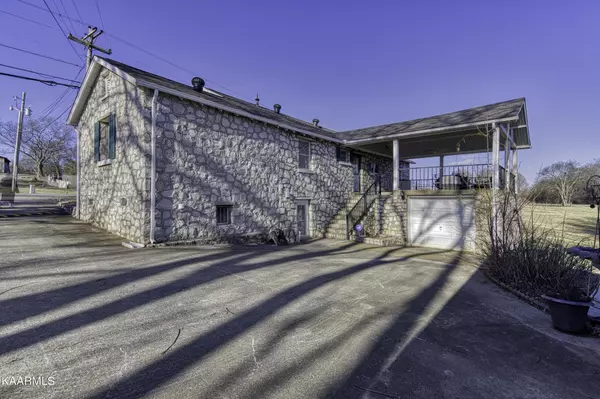 Lenoir City, TN 37772,6120 Martel Rd