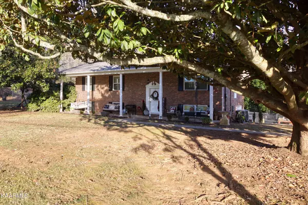 Harriman, TN 37748,443 Dogwood Drive