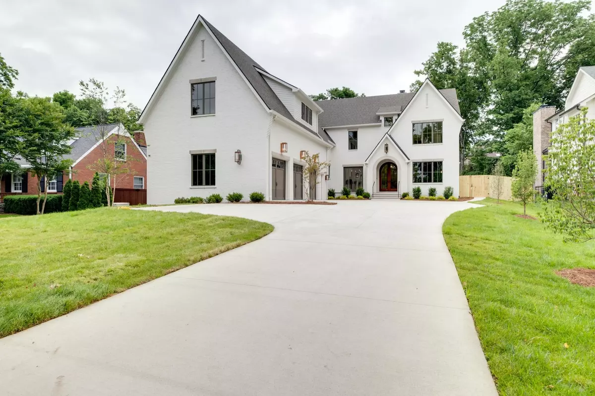 Nashville, TN 37215,812 Wilson Blvd