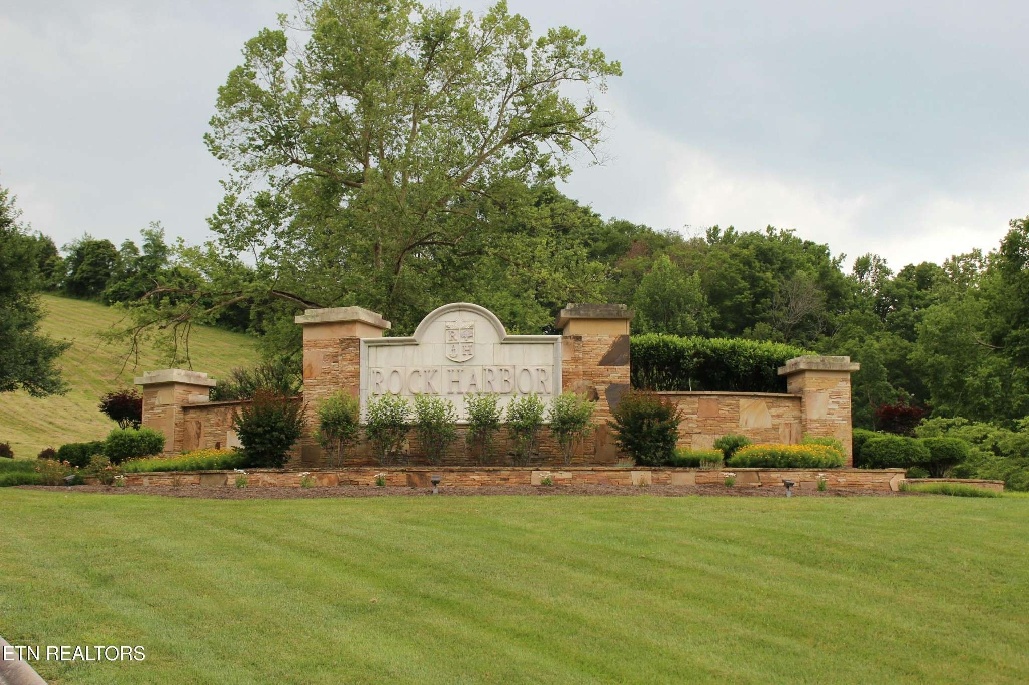 New Tazewell, TN 37825,0 Graphite Court