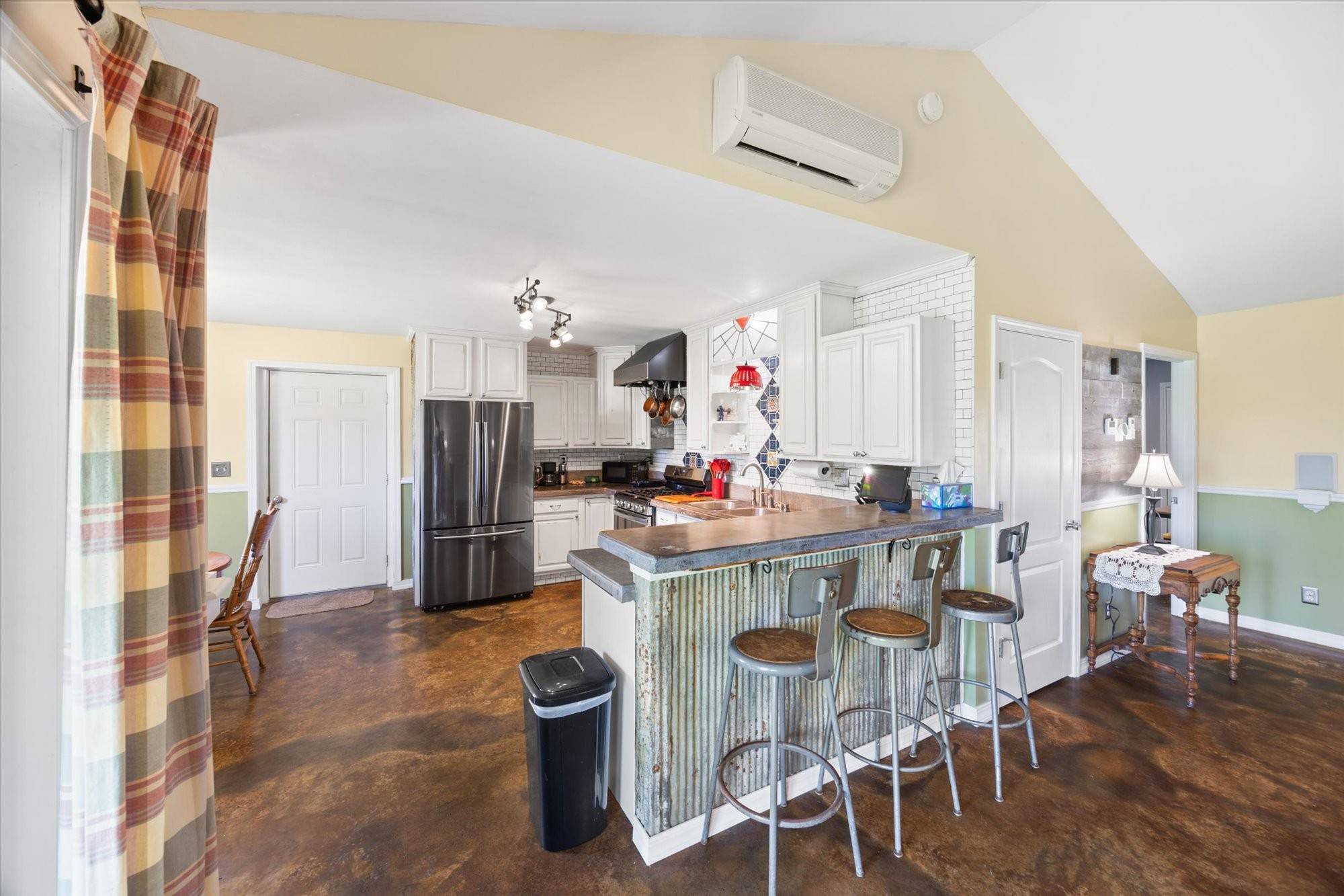 Cookeville, TN 38506,3011 Zeb Warren Rd