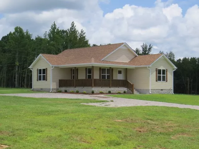 2300 Charlie Davis RD, Goodspring, TN 38460