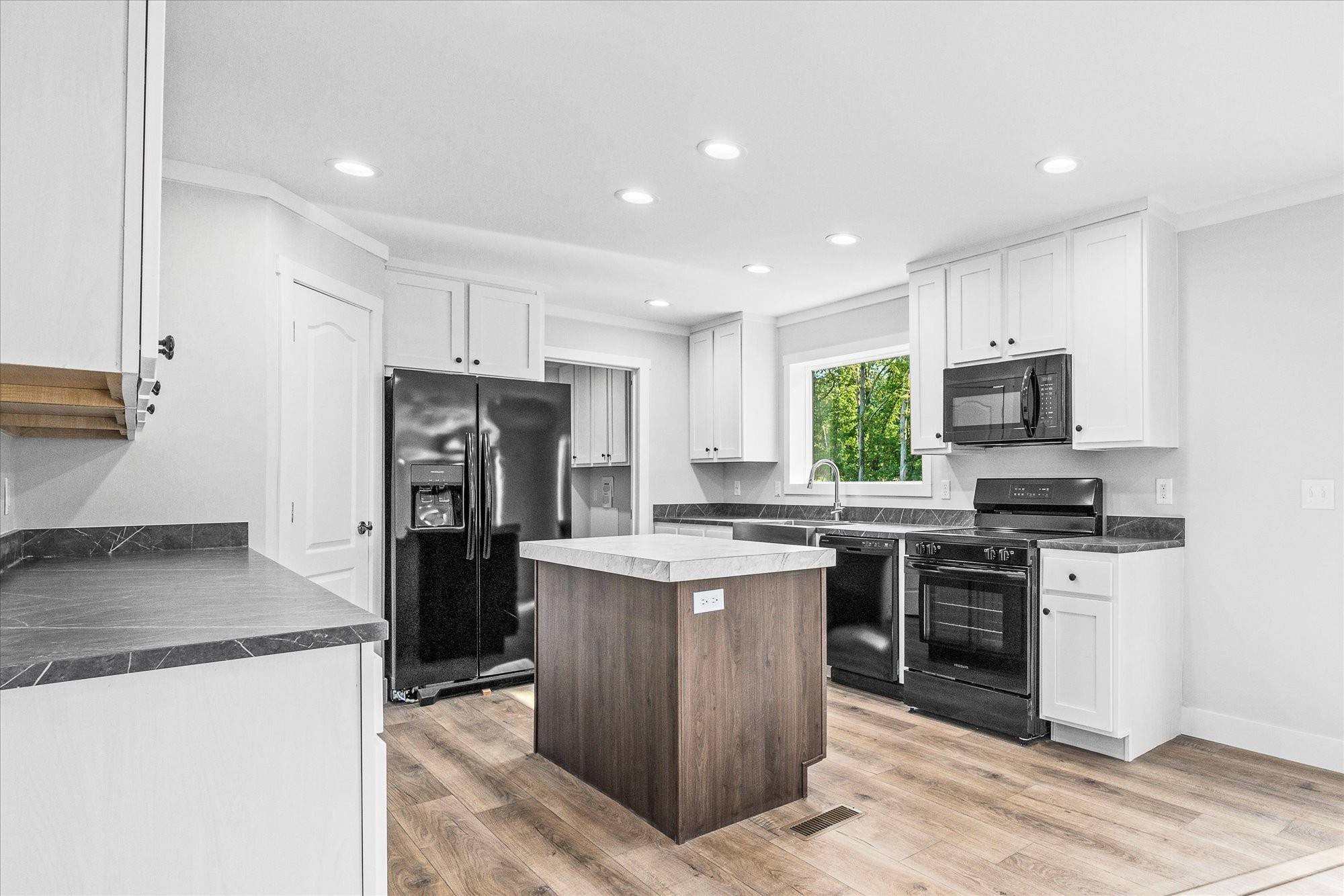 Cookeville, TN 38501,1800 Anna Maria Ln