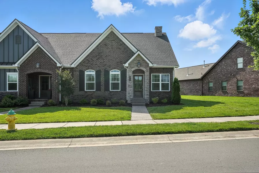 2043 Flowing Creek Dr, Franklin, TN 37064