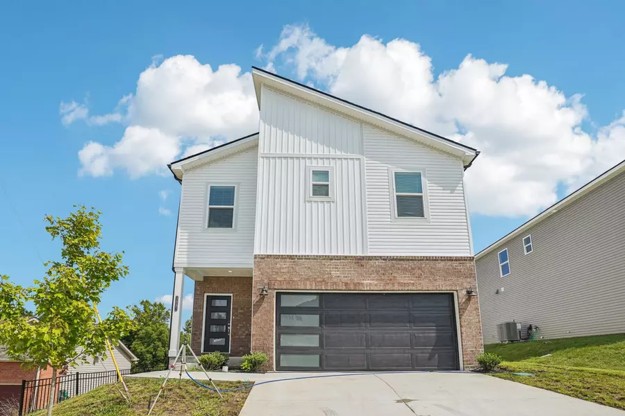 3881 Northbrook Drive, Nashville, TN 37207