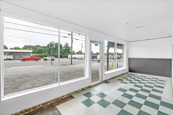 Winchester, TN 37398,1055 Dinah Shore Blvd