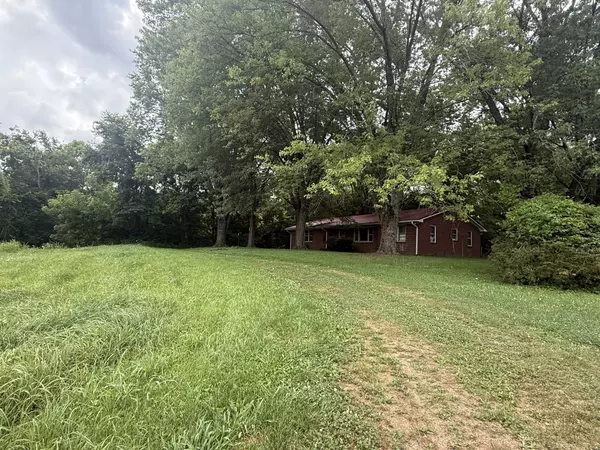 Cottontown, TN 37048,216 Raymond Hodges Rd