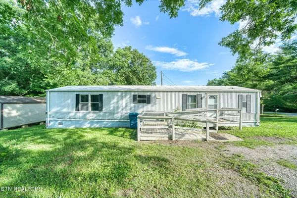 203 Wayne Ave, Crossville, TN 38555