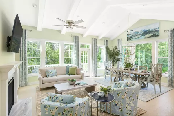 Hermitage, TN 37076,221 Crown Gardens Court