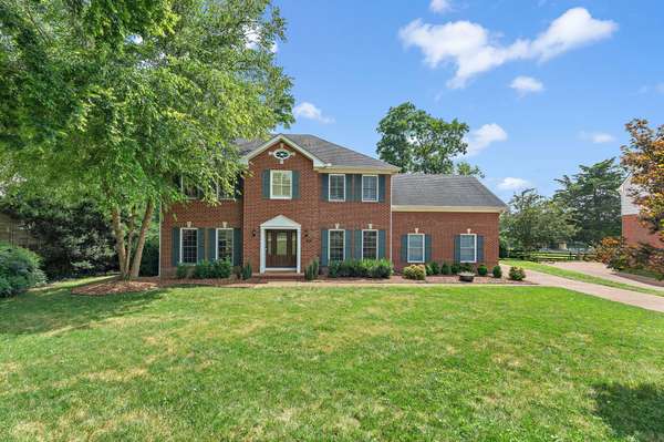 513 Foxcroft Cir, Franklin, TN 37067