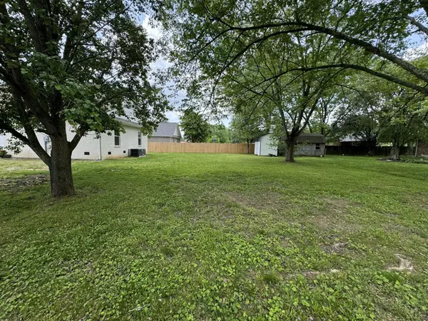 Smithville, TN 37166,829 Luttrell Ave