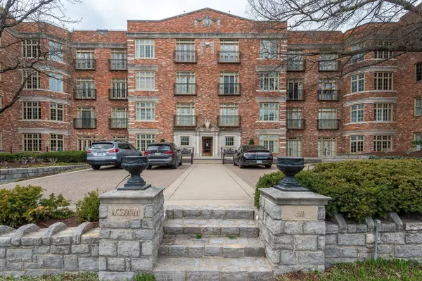 4000 West End Ave #101, Nashville, TN 37205