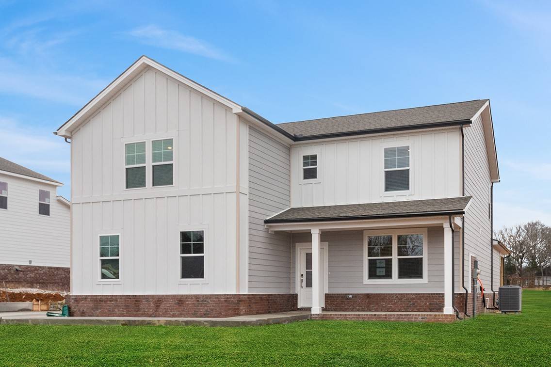 Lebanon, TN 37087,813 Averitt Lane