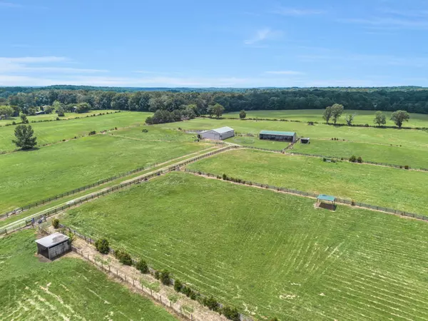 Dickson, TN 37055,2620 Highway 48 #S
