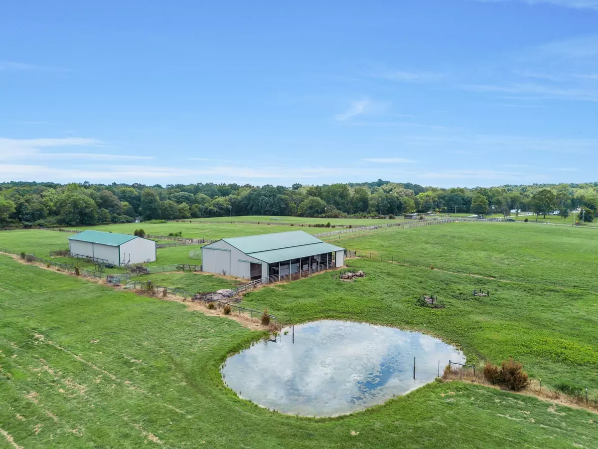 Dickson, TN 37055,2620 Highway 48 #S