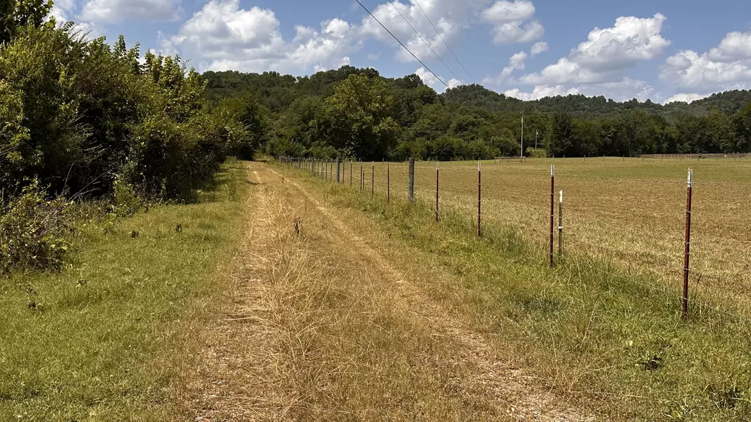 856 Petersburg Chestnt Rdg Rd, Petersburg, TN 37144