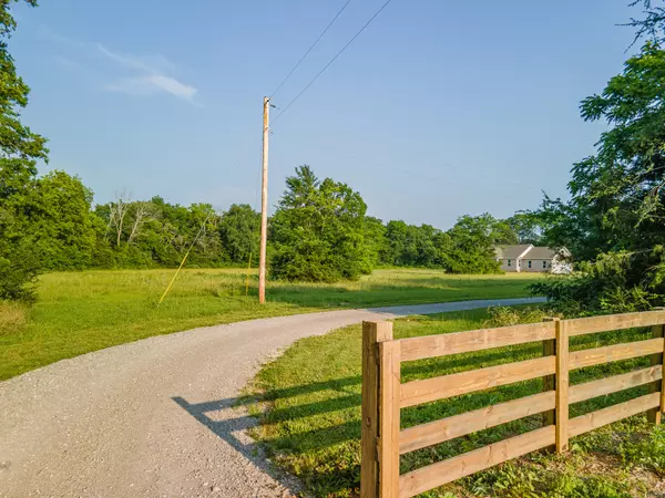 Eagleville, TN 37060,5283 Eagleville Pike