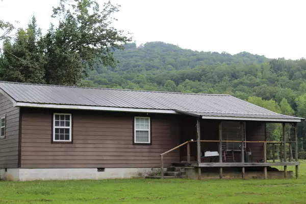 410 Red Sartain Road, Pelham, TN 37366