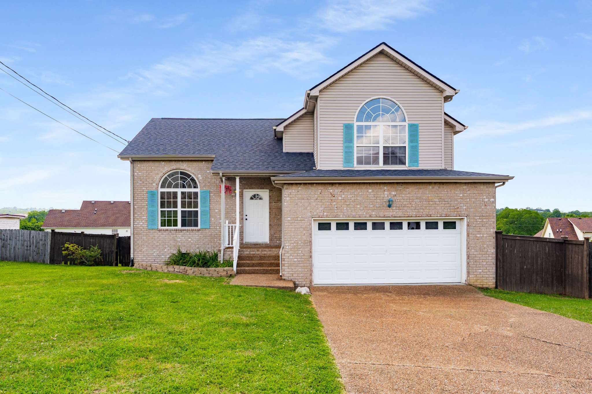 5105 Mountain Breeze Ct, La Vergne, TN 37086