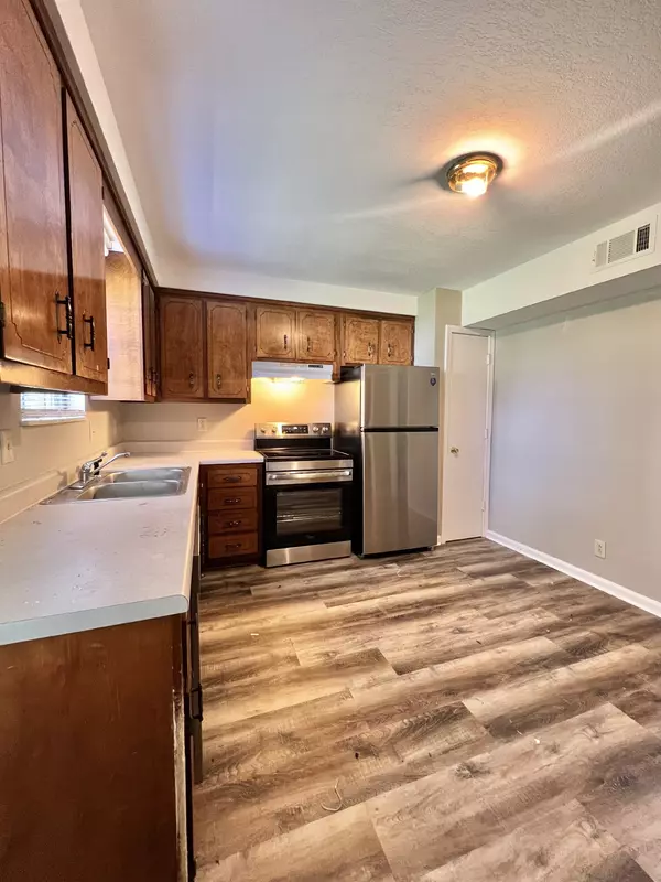 Clarksville, TN 37042,355 Peabody Drive