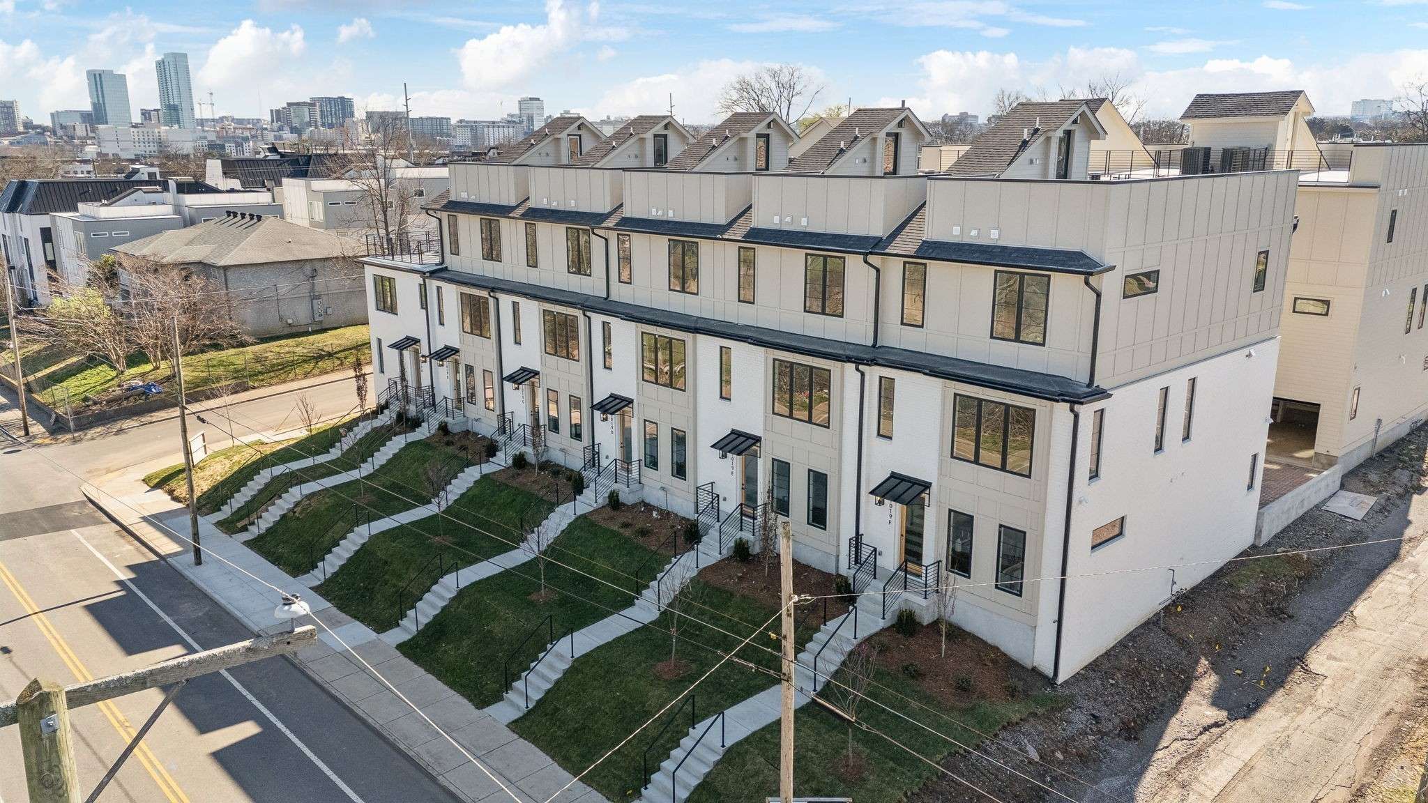 Nashville, TN 37208,1019 12th Ave #N #E