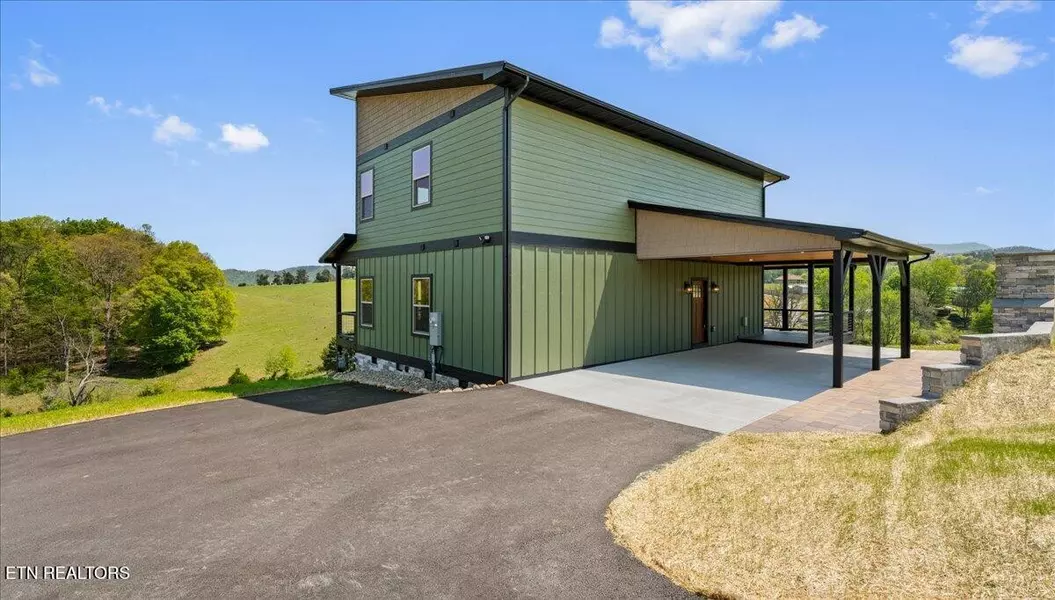 1642 Myers Rd, Sevierville, TN 37862