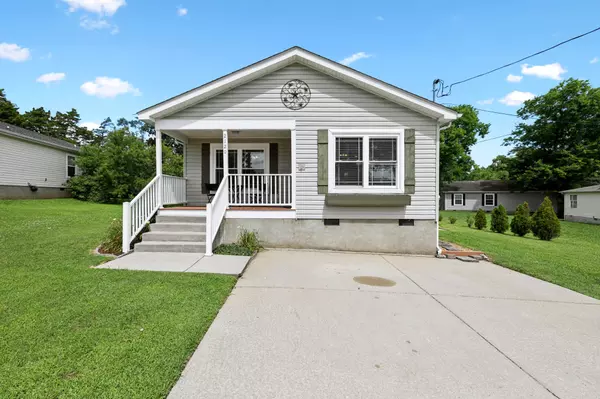 2120 Beachfront Ave, Antioch, TN 37013