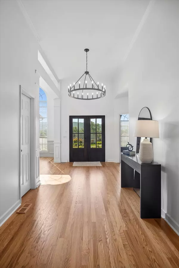 Ooltewah, TN 37363,9401 Lazy Circles Drive