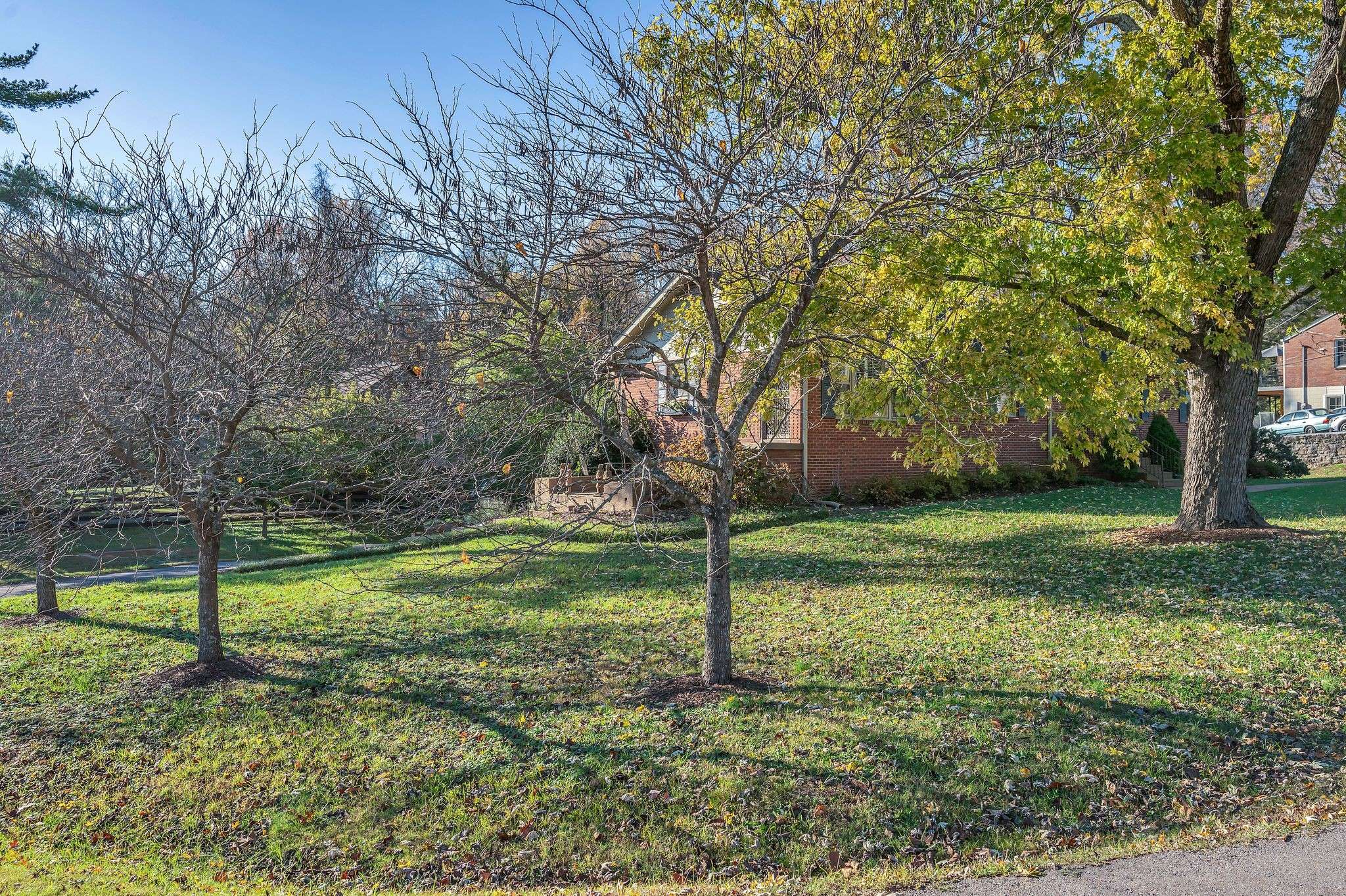 Nashville, TN 37216,3811 Moss Rose Dr