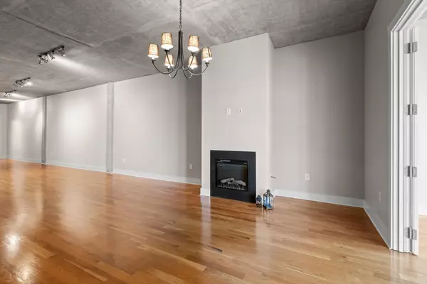 Chattanooga, TN 37405,417 Frazier Avenue #303