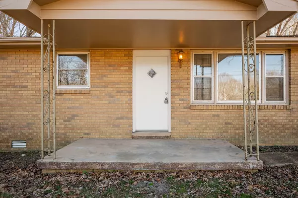 White Bluff, TN 37187,2156 Sunset Dr