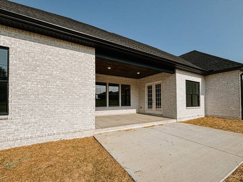Castalian Springs, TN 37031,5700 HWY 231 #S
