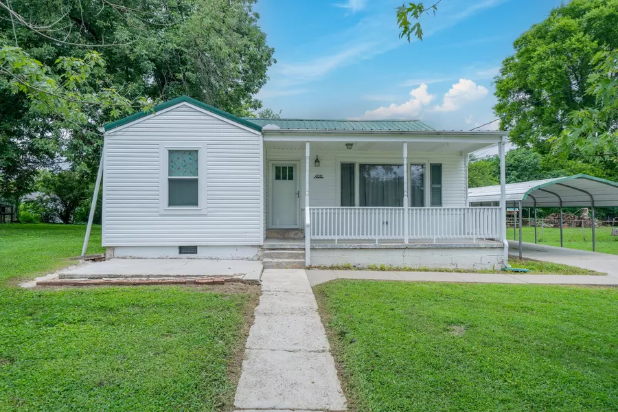 400 7th Ave, Fayetteville, TN 37334