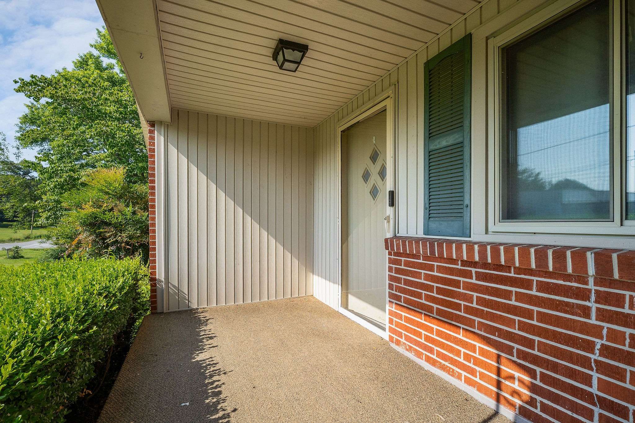 Sparta, TN 38583,460 Iris Dr