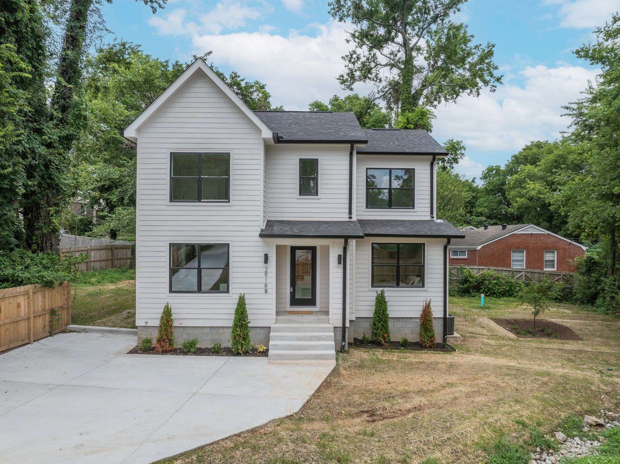2918 Murray Cir #B, Nashville, TN 37216
