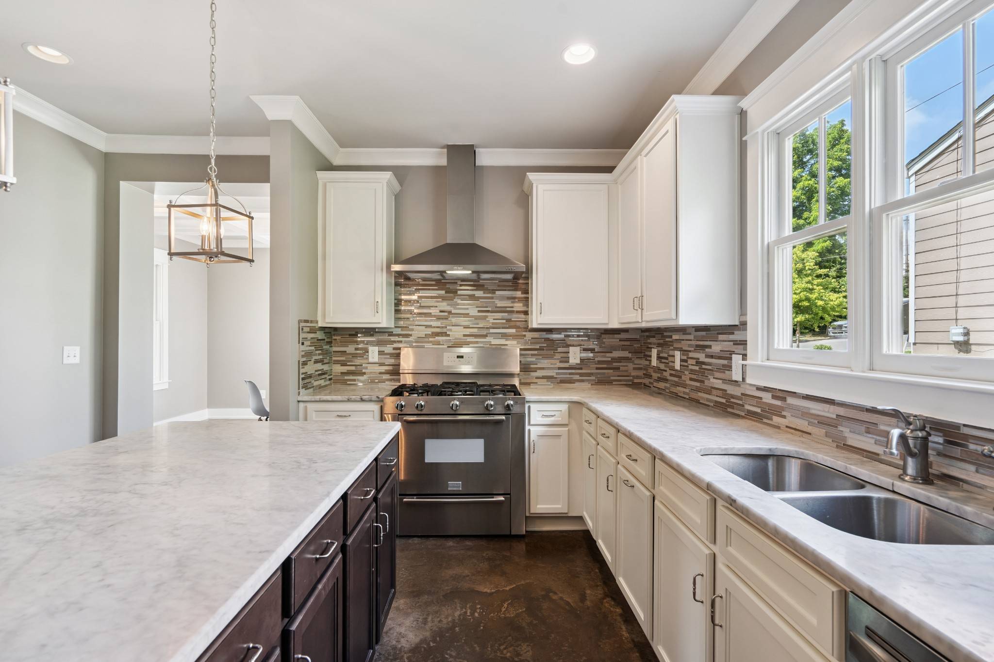 Nashville, TN 37206,1003 Dew St