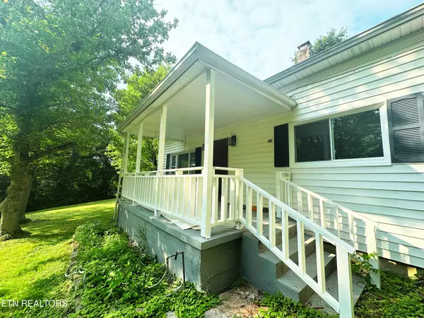 Knoxville, TN 37914,5936 Thorn Grove Pike