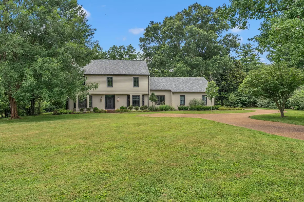 Nashville, TN 37215,6380 Chickering Cir