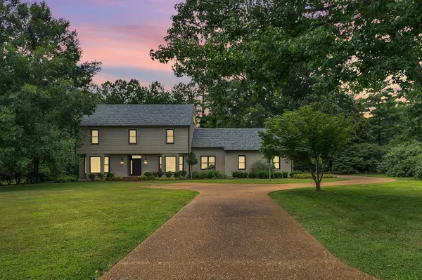 Nashville, TN 37215,6380 Chickering Cir