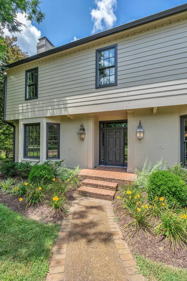 Nashville, TN 37215,6380 Chickering Cir