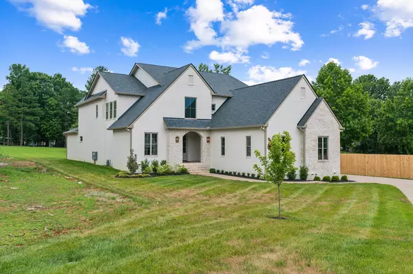 Lebanon, TN 37087,2410 Horn Springs