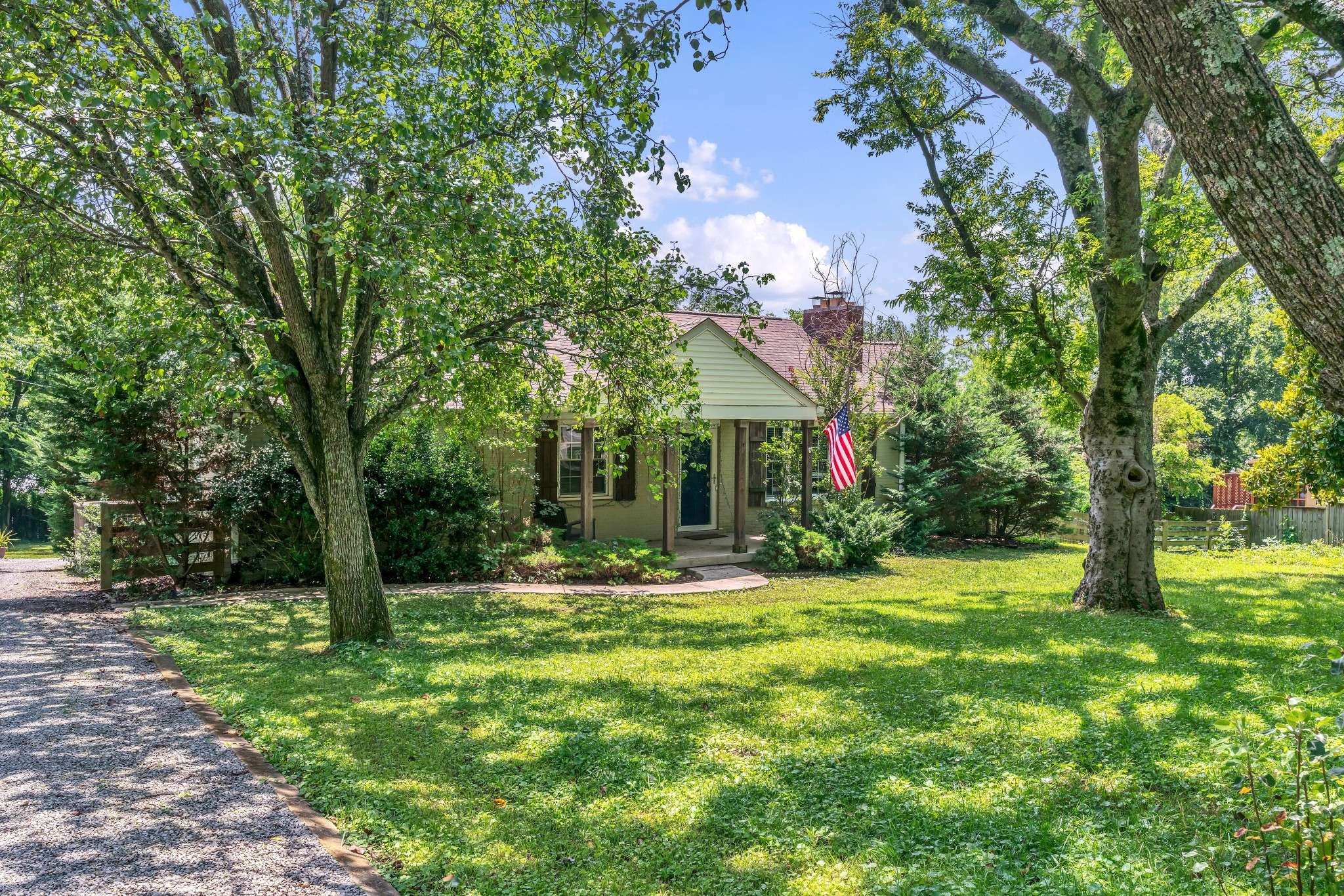Goodlettsville, TN 37072,918 S Dickerson Rd